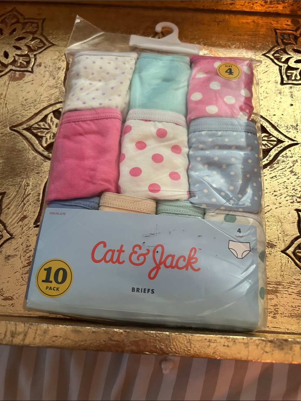 Cat & Jack Girls 10-Pack Briefs Pink, Light Blue, White, Mint